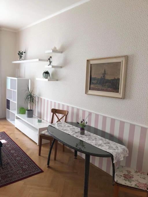 Prague Vysehradska Apartment Eksteriør billede